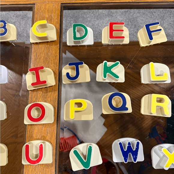 Leap Frog Fridge Phonics Magnetic 26 Letters Alphabet Complete Extra Letters - Picture 3 of 7